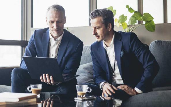 A lender finance banker meeting with a client